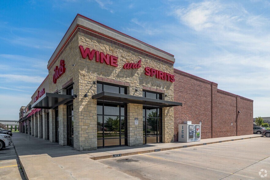 3560 N Maize Rd, Wichita, KS for sale - Primary Photo - Image 1 of 1