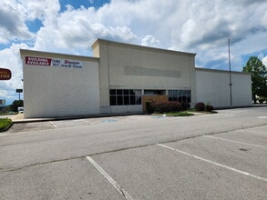 354 Market Ctr, Bristol, VA for lease Building Photo- Image 1 of 2