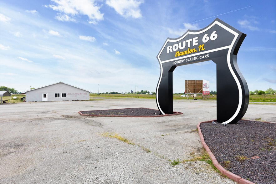 2149 E Frontage Rd, Staunton, IL for sale - Building Photo - Image 1 of 50