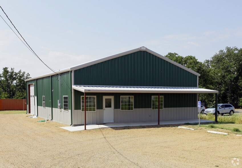 144 Industrial Loop, Fredericksburg, TX for sale - Primary Photo - Image 1 of 1