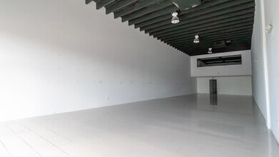 1833-1847 NW 20th St, Miami, FL for lease Interior Photo- Image 2 of 4