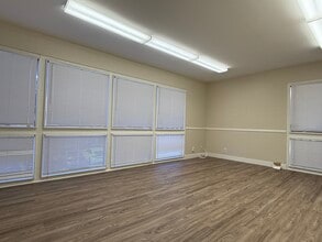 222 Fashion Ln, Tustin, CA for lease Interior Photo- Image 1 of 4