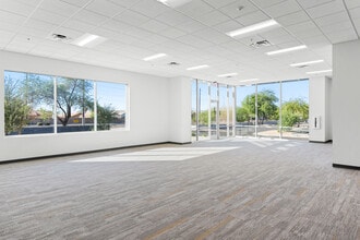 2908 W Deer Valley Rd, Phoenix, AZ for sale Interior Photo- Image 2 of 9