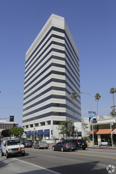 12121 Wilshire Blvd, Los Angeles, CA for lease - Building Photo - Image 1 of 8