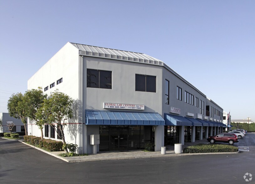 8220 Katella Ave, Stanton, CA for sale - Primary Photo - Image 1 of 1