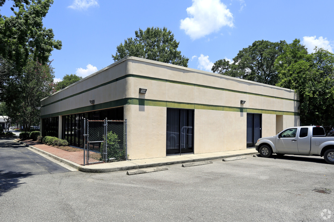 2411 Savannah Hwy, Charleston, SC 29414 | LoopNet