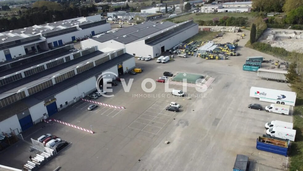 Office in Nîmes for lease - Aerial - Image 3 of 9