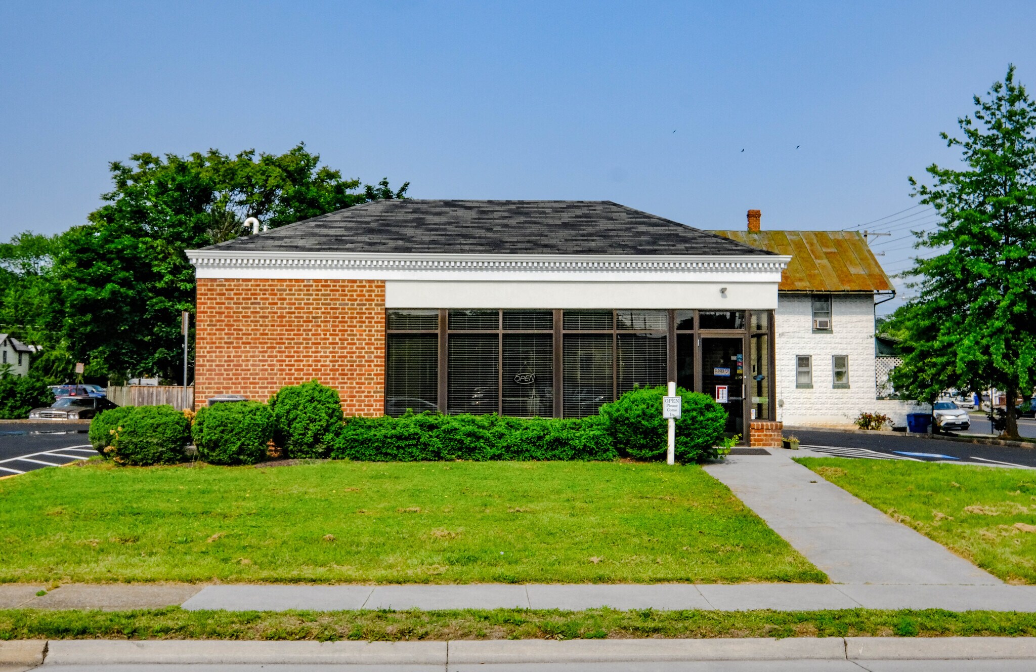 123 E 6th St, Front Royal, VA for lease Interior Photo- Image 1 of 29