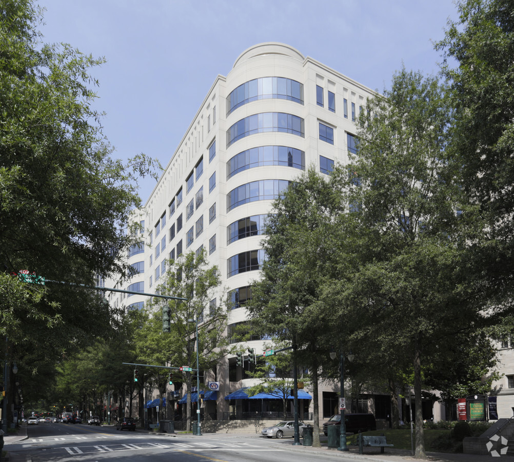 401 N Tryon St, Charlotte, NC 28202 | LoopNet.com