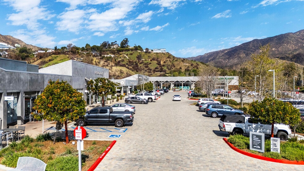 23401 Civic Center Way, Malibu, CA for lease - Building Photo - Image 2 of 23