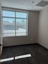 800 W Williams St, Apex, NC for lease Interior Photo- Image 2 of 5