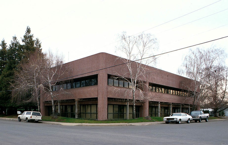 2555 3rd St, Sacramento, CA for lease - Building Photo - Image 3 of 6