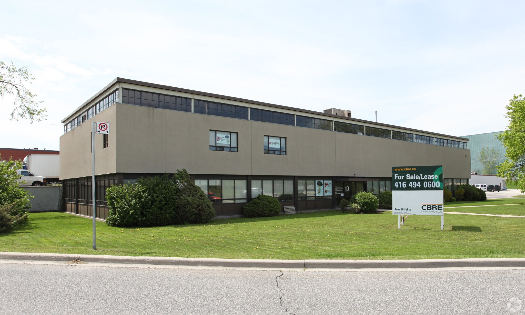 10-18 Gurney Cres, Toronto, ON for sale Primary Photo- Image 1 of 1