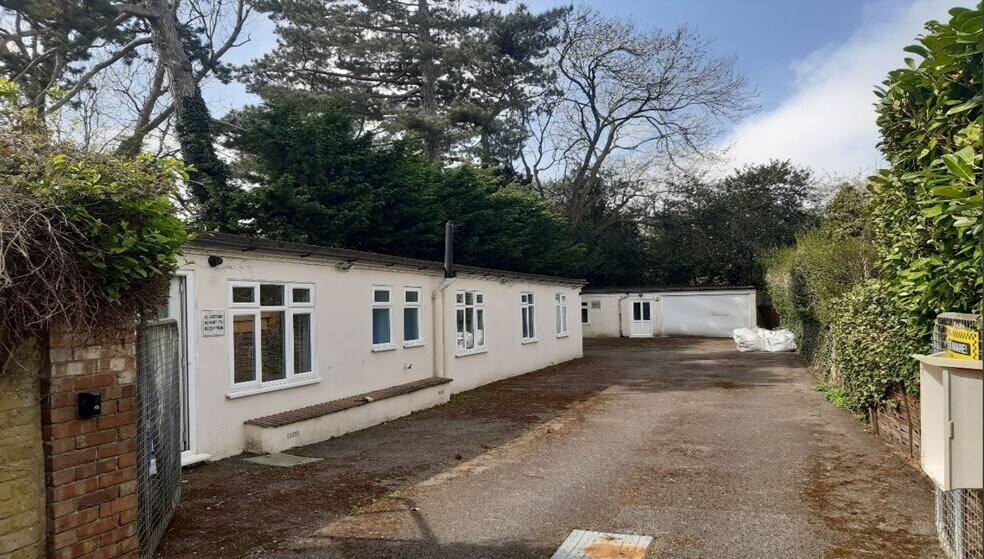 64A Worple Rd, Epsom, KT18 7AG