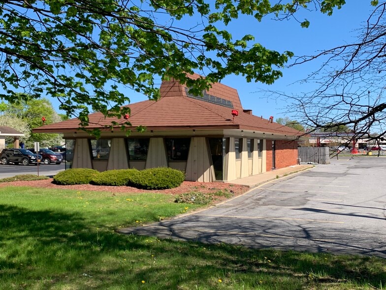 2239 Downer Street Rd, Baldwinsville, NY for sale - Building Photo - Image 1 of 1