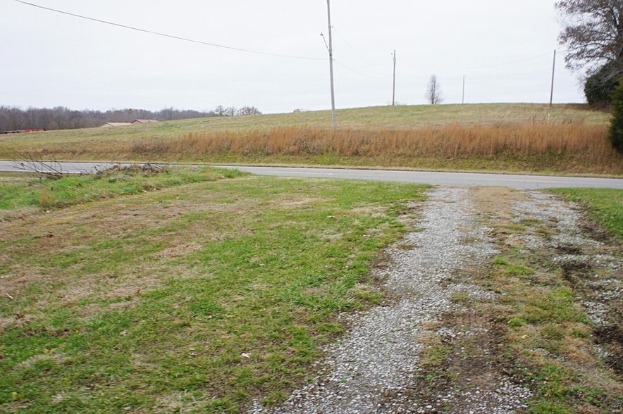 521 E Vine St, Vienna, IL for sale - Other - Image 2 of 5