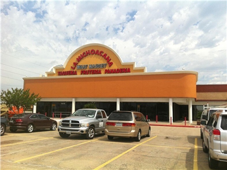 8145 S Highway 6, Houston, TX, 77083 Retail Space For Lease