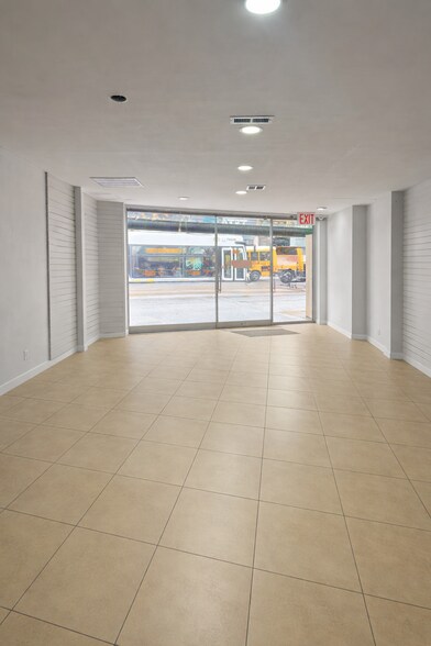 1710 Sheepshead Bay Rd, Brooklyn, NY for lease - Building Photo - Image 2 of 5