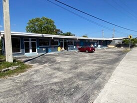 4231 N Dixie Hwy, Oakland Park FL - Storefront Property