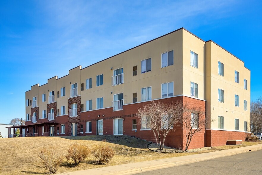 2101 Washington St NE, Minneapolis, MN for sale - Building Photo - Image 1 of 12