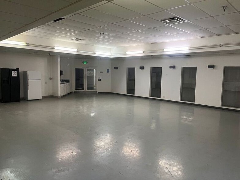 21000 E 32nd Pky, Aurora, CO for lease - Interior Photo - Image 3 of 6