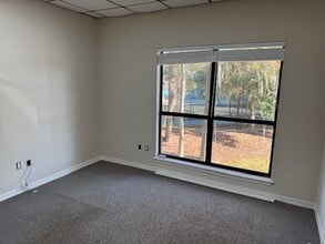 3121 Venture Pl, Jacksonville, FL for lease Interior Photo- Image 2 of 8