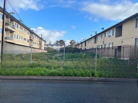 Commercial M1 Lot - Warehouse