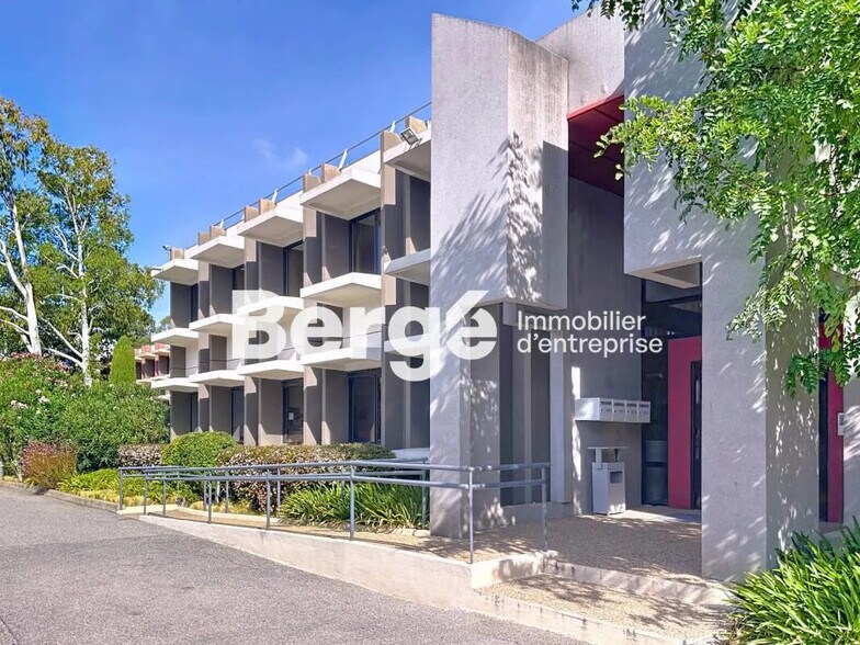 Office in SOPHIA ANTIPOLIS for lease - Building Photo - Image 1 of 13