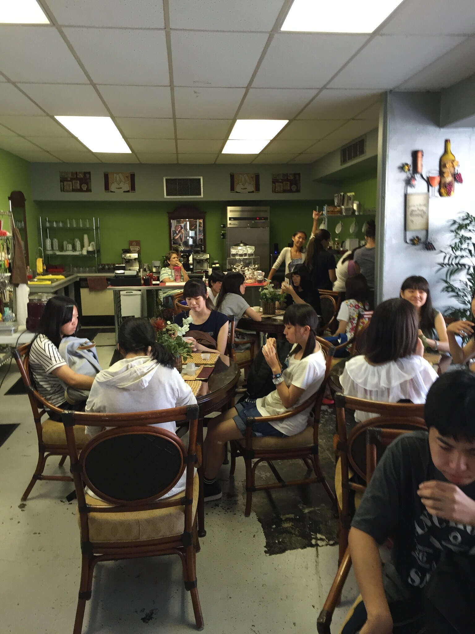 180 Kinoole St, Hilo, HI 96720 Hilo Plaza Building