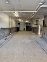 1100 N State St, Belvidere, IL for lease Interior Photo- Image 2 of 8