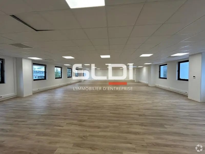 1 Rue Des Vergers, Limonest for lease Interior Photo- Image 1 of 11