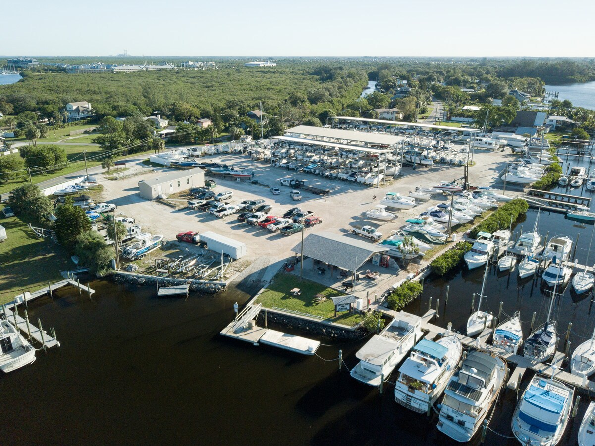 3430 W Shell Point Rd, Ruskin, FL 33570