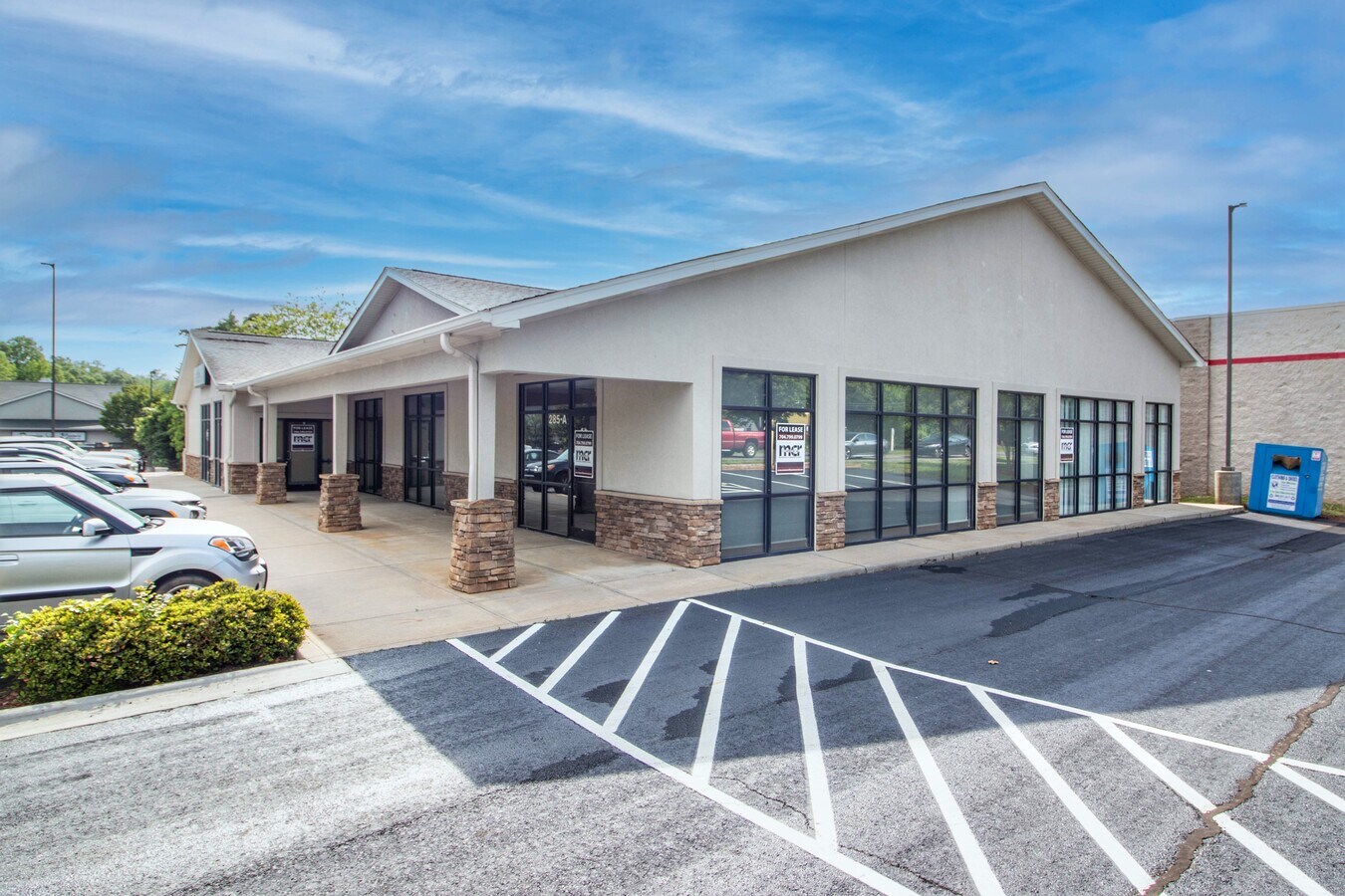 285 N Main St, Troutman, NC 28166