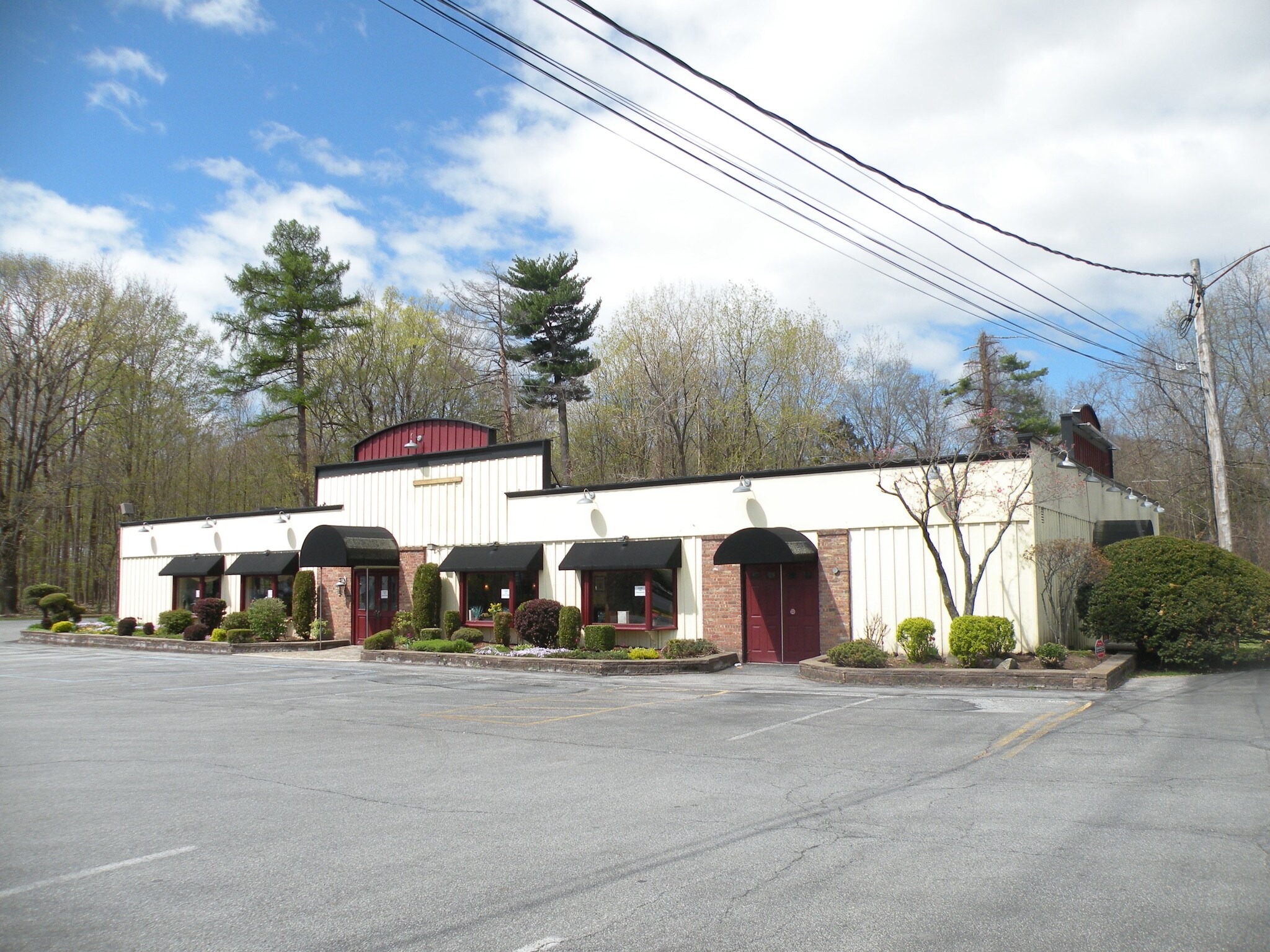 3957 Albany Post Rd, Hyde Park, NY for sale Building Photo- Image 1 of 1