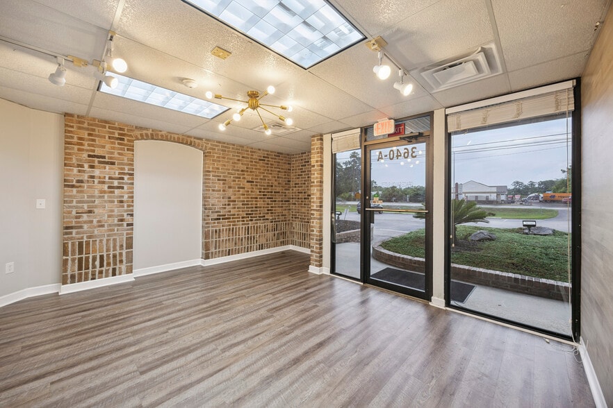 3640 Ashley Phosphate Rd, Charleston, SC for lease - Building Photo - Image 2 of 28