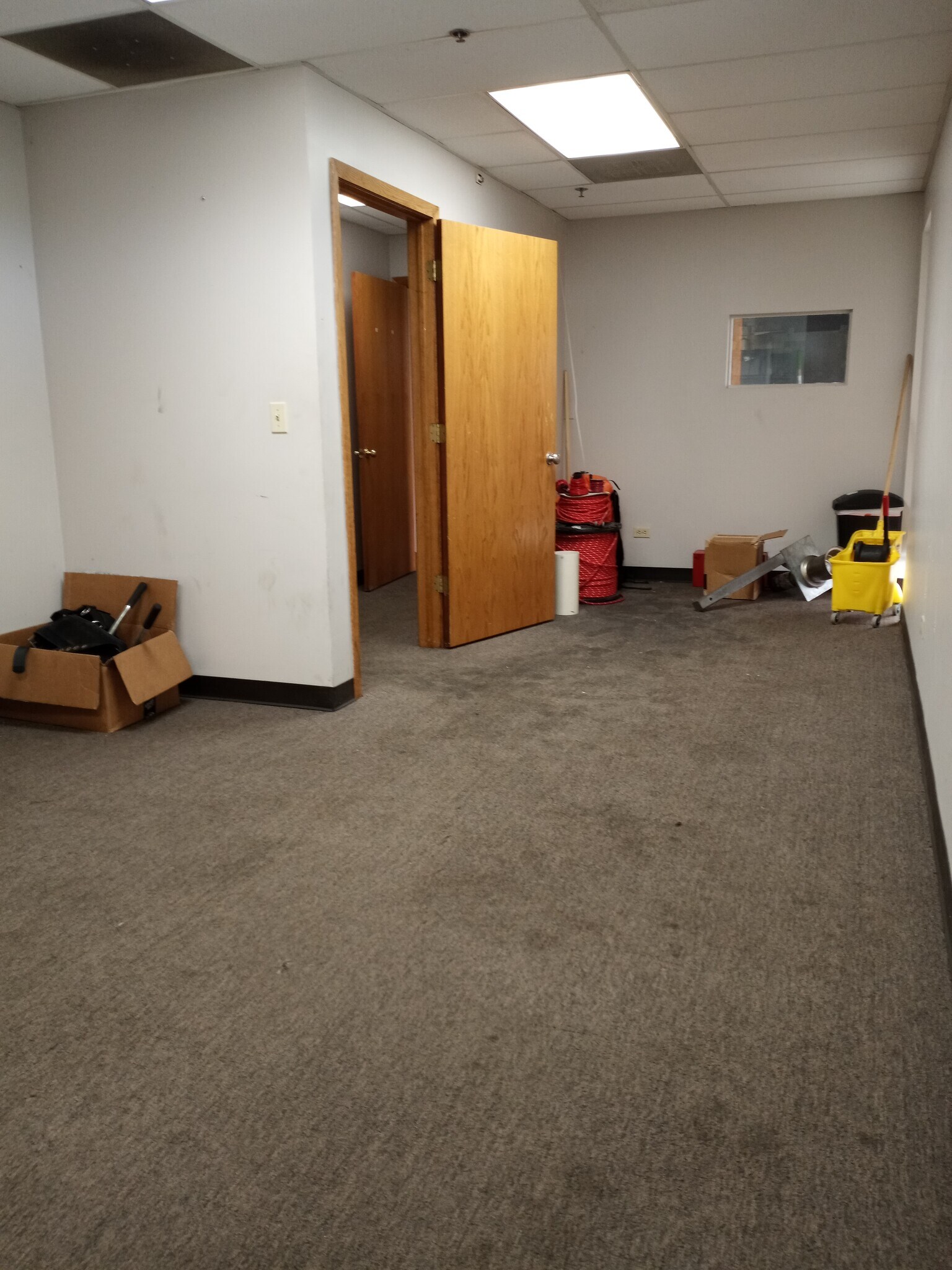 808 Discovery Drive West Chicago Illinois 60185 - ugfatav