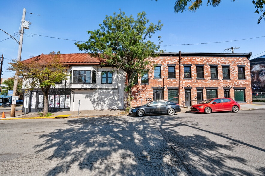 200-208 E Eighth Ave, Munhall, PA for sale - Building Photo - Image 3 of 51