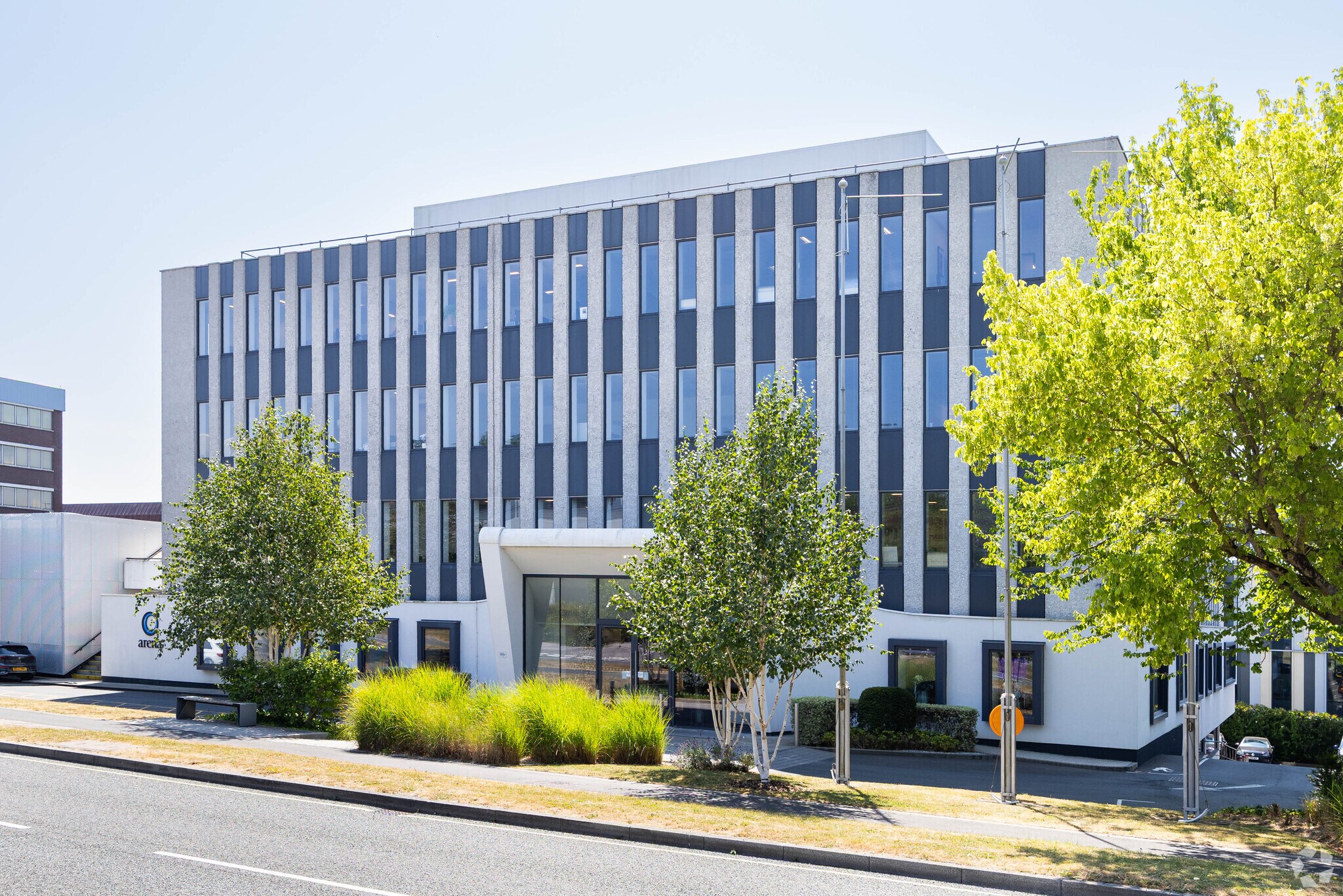 Basing View, Basingstoke for lease Primary Photo- Image 1 of 10