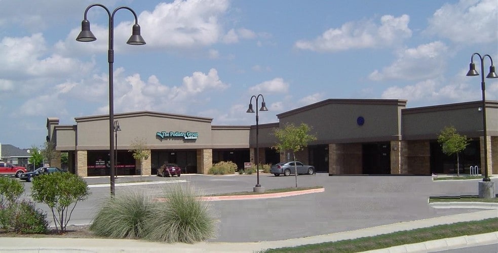 147 Elmhurst, Kyle, TX for sale - Primary Photo - Image 1 of 1