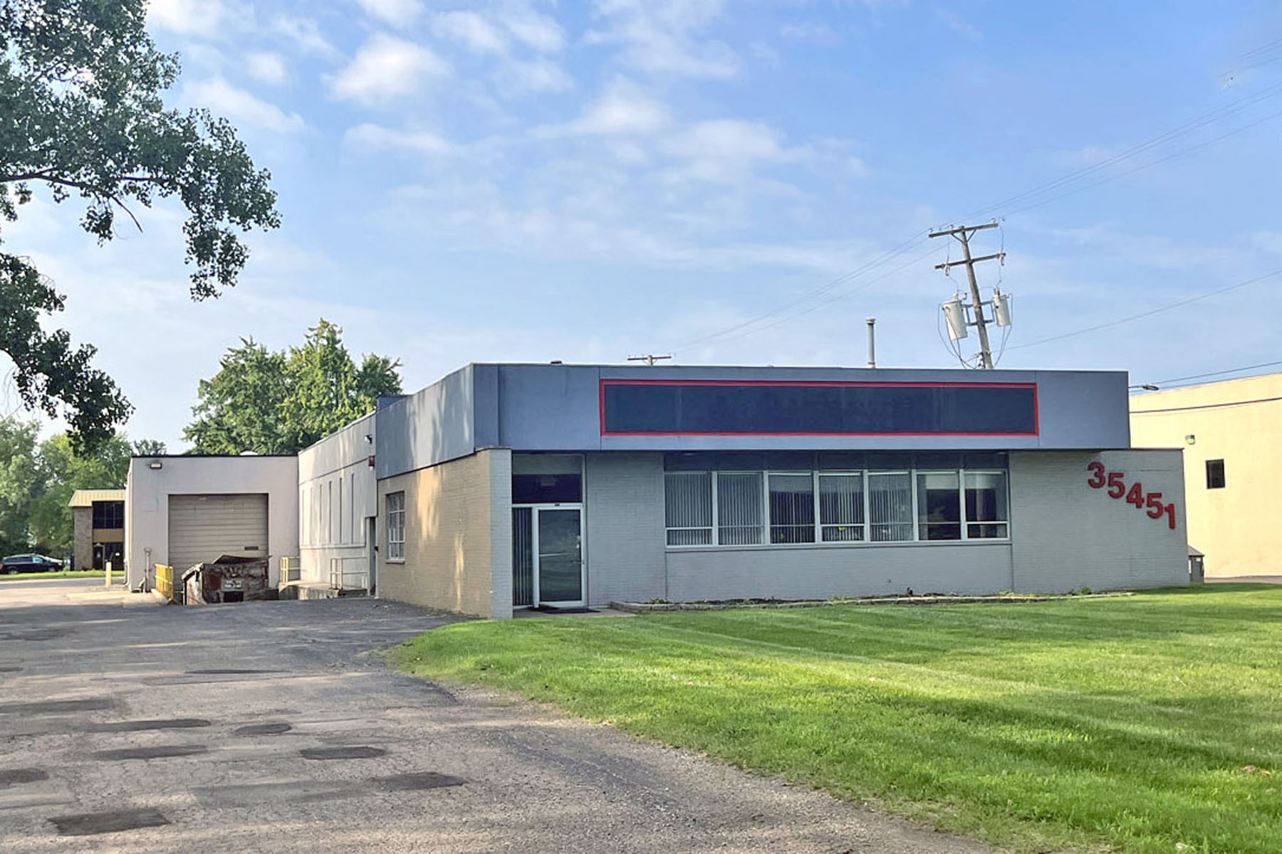 35451 Schoolcraft Rd, Livonia, MI 48150 | LoopNet