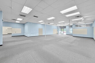 9932 Swanson Blvd, Clive, IA for lease Interior Photo- Image 2 of 3