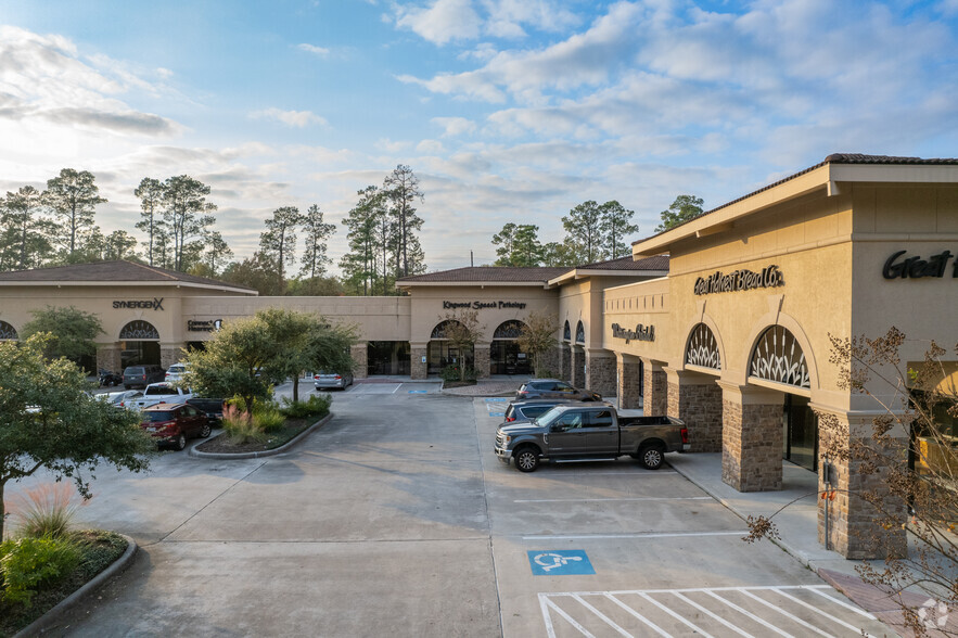 2665 Royal Forest Dr, Kingwood, TX for lease - Building Photo - Image 1 of 7