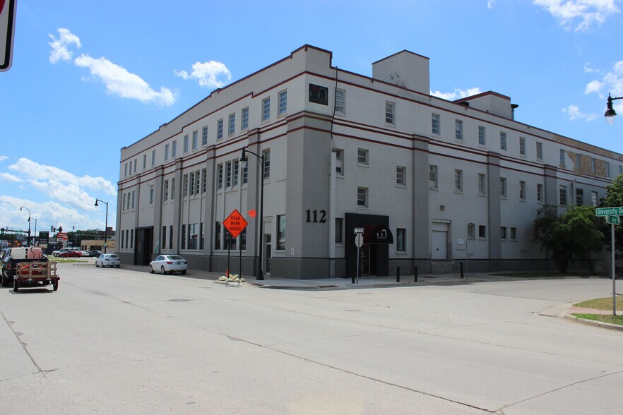 112 University Dr N, Fargo, ND 58102