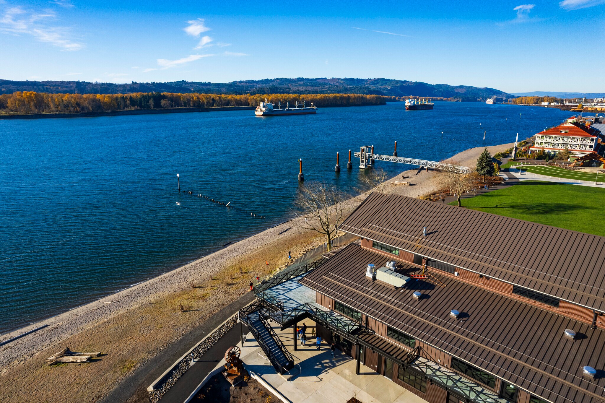 254 Hendrickson Dr, Kalama, WA for lease Building Photo- Image 1 of 7