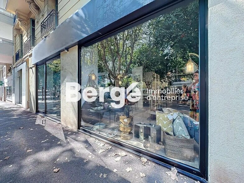 Retail in Antibes for lease - Building Photo - Image 2 of 6