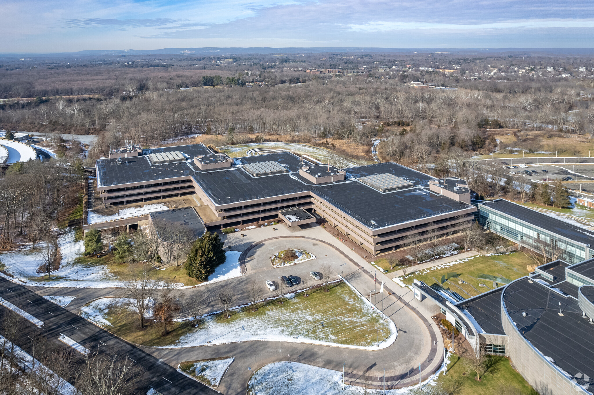 900 US Highway 202/206, Bedminster, NJ for sale Primary Photo- Image 1 of 13