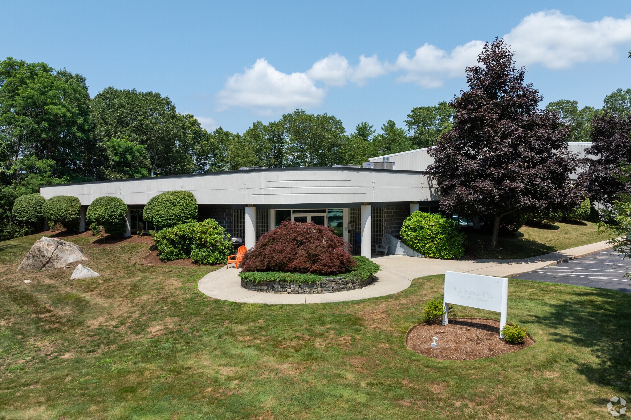 260 Hopping Brook Rd, Holliston, MA for sale Primary Photo- Image 1 of 1