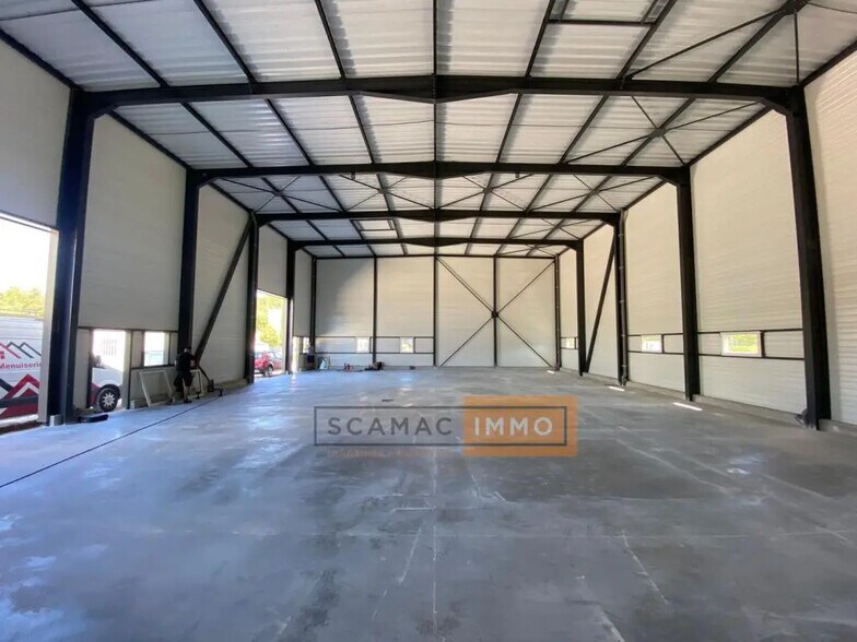 Industrial in Brignoles for lease - Interior Photo - Image 1 of 5