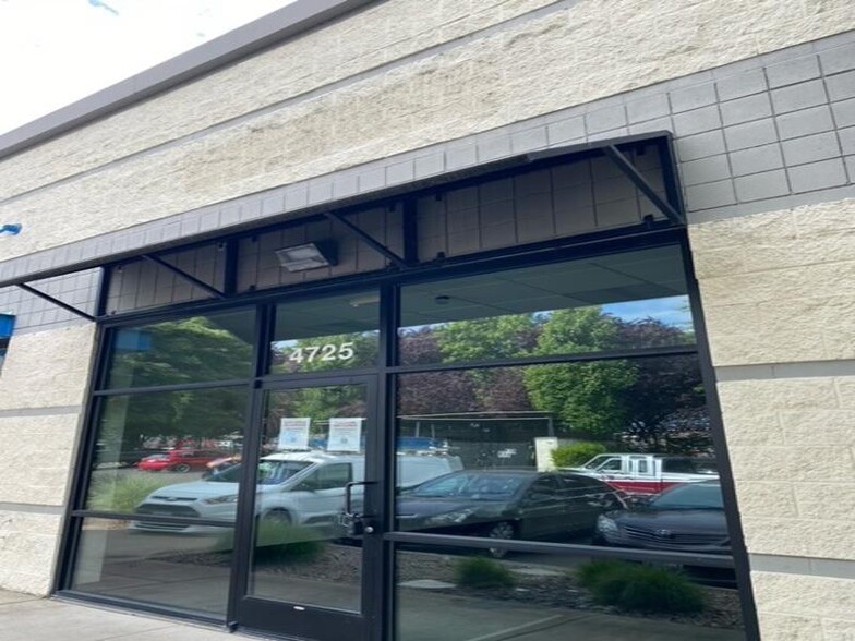 4721-4729 NE Columbia Blvd, Portland, OR for lease - Building Photo - Image 2 of 12