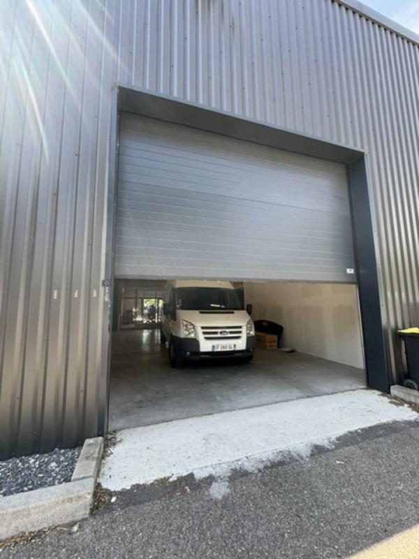 Flex in Gleize for lease Building Photo- Image 1 of 5